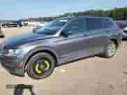 2020 Volkswagen Tiguan S с VIN 3VV0B7AX2LM130878, выставлен на аукционе Copart как лот 70372215 с пробегом 142 162 миль миль и Списание • Salvage title. История ставок и продаж доступна на DreamBid. Изображение 1.