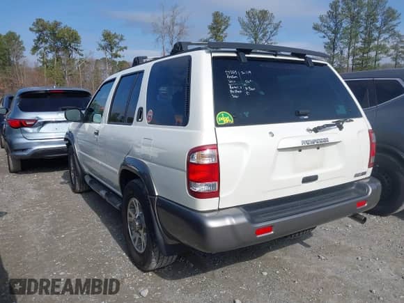 2001 Nissan Pathfinder SE z VIN JN8DR09Y01W602352, wystawiony jako IAAI lot #41523701 z przebiegiem 163 748 mil mil oraz . Historia ofert i sprzedaży dostępna na DreamBid. Obrazek 3.