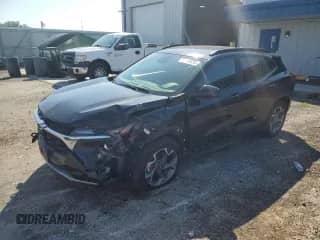 2024 Chevrolet Trax LT с VIN KL77LHE25RC187145, выставлен на аукционе Copart как лот 81198835 с пробегом 29 266 миль миль и Списание • Salvage title. История ставок и продаж доступна на DreamBid. Изображение 1.