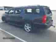 2008 Chevrolet Suburban LTZ z VIN 3GNFK163X8G199732, wystawiony jako IAAI lot #41930128 z przebiegiem 174 767 mil mil oraz . Historia ofert i sprzedaży dostępna na DreamBid. Obrazek 3.