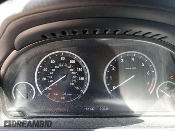 2013 BMW 7 Series 750i with VIN WBAYA8C54DC996698, listed as a Copart auction lot 53235915 with 116,247 mi miles and Salvage title. Bid and sale history available at DreamBid. Image 9.
