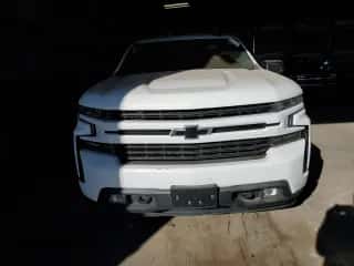 2020 Chevrolet Silverado 1500 RST z VIN 3GCUYEED5LG300667, wystawiony jako Copart lot #87303105 z przebiegiem 103 358 mil mil oraz Szkoda całkowita • Salvage title. Historia ofert i sprzedaży dostępna na DreamBid. Obrazek 5.