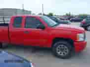 2011 Chevrolet Silverado 1500 LT z VIN 1GCRCSEA6BZ180465, wystawiony jako IAAI lot #42301380 z przebiegiem 80 825 mil mil oraz . Historia ofert i sprzedaży dostępna na DreamBid. Obrazek 13.