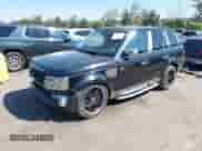 2008 Land Rover Range Rover Sport SC z VIN SALSH23428A159631, wystawiony jako IAAI lot #43263977 z przebiegiem 123 471 mil mil oraz . Historia ofert i sprzedaży dostępna na DreamBid. Obrazek 2.