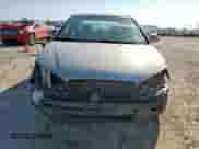 2010 Hyundai Elantra GLS z VIN KMHDU4ADXAU052482, wystawiony jako Copart lot #85738995 z przebiegiem 209 764 mil mil oraz Szkoda całkowita • Salvage title. Historia ofert i sprzedaży dostępna na DreamBid. Obrazek 5.