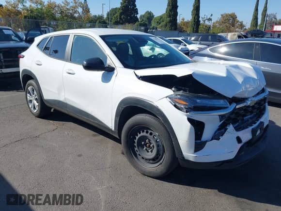 2024 Chevrolet Trax LS with VIN KL77LFE24RC097070, listed as a IAAI auction lot 43398755 with 14,932 mi miles and . Bid and sale history available at DreamBid. Image 1.