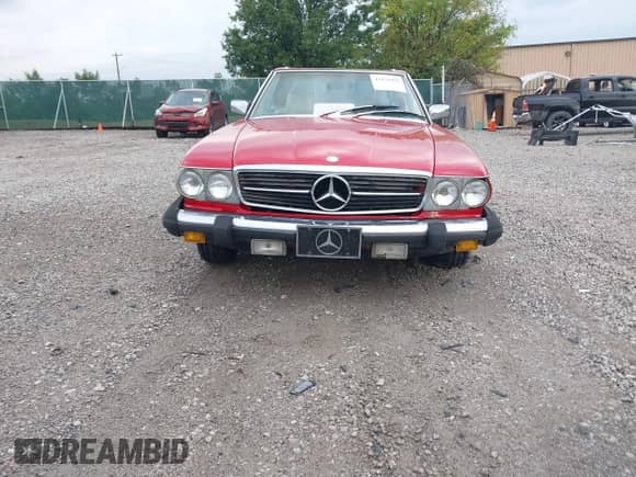 1982 Mercedes-Benz 380 SL with VIN WDBBA45A5CB016233, listed as a IAAI auction lot 43131975 with 132,698 mi miles and . Bid and sale history available at DreamBid. Image 6.