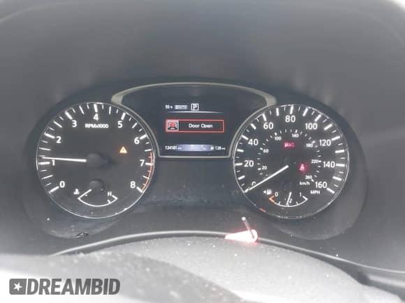 2019 Nissan Pathfinder SV with VIN 5N1DR2MMXKC585246, listed as a IAAI auction lot 42027197 with 124,181 mi miles and . Bid and sale history available at DreamBid. Image 7.