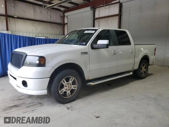 2007 Ford F-150 XLT с VIN 1FTRW12W47KD07764, выставлен на аукционе Copart как лот 84601835 с пробегом 223 471 миль миль и Чистый • Clean title. История ставок и продаж доступна на DreamBid. Изображение 1.