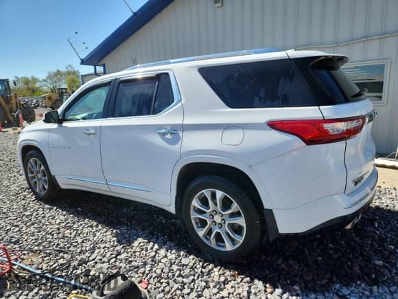 2020 Chevrolet Traverse Premier z VIN 1GNEVKKW0LJ100853, wystawiony jako Copart lot #85935815 z przebiegiem 94 164 mil mil oraz Szkoda całkowita • Salvage title. Historia ofert i sprzedaży dostępna na DreamBid. Obrazek 2.