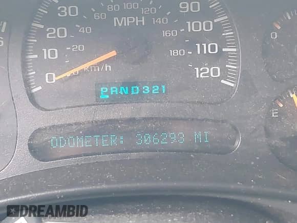 2005 GMC Sierra 1500 Work Truck с VIN 1GTEC14X05Z182845, выставлен на аукционе IAAI как лот 42811717 с пробегом 306 293 миль миль и . История ставок и продаж доступна на DreamBid. Изображение 15.