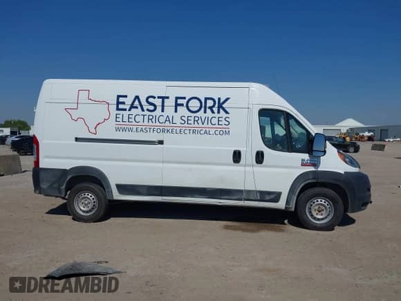 2021 Ram ProMaster Cargo с VIN 3C6LRVDG4ME555433, выставлен на аукционе IAAI как лот 43263620 с пробегом Не указан миль и . История ставок и продаж доступна на DreamBid. Изображение 13.