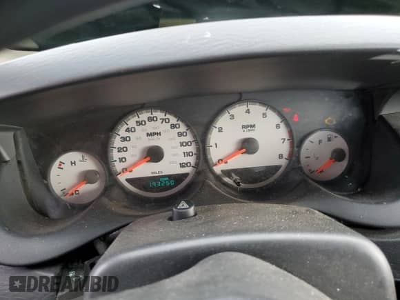 2005 Dodge Neon SXT с VIN 1B3ES56C25D212043, выставлен на аукционе Copart как лот 80350635 с пробегом 193 250 миль миль и Списание • Salvage title. История ставок и продаж доступна на DreamBid. Изображение 9.