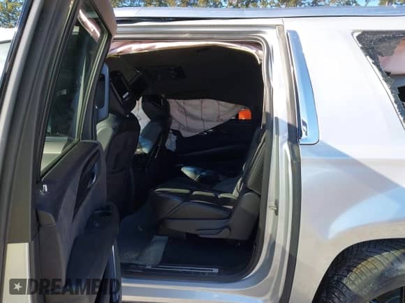 2016 Cadillac Escalade ESV Platinum с VIN 1GYS4KKJ9GR296859, выставлен на аукционе IAAI как лот 43454421 с пробегом 121 818 миль миль и . История ставок и продаж доступна на DreamBid. Изображение 8.