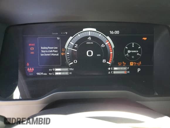 2025 Toyota Tundra SR5 with VIN 5TFWA5DB0SX246900, listed as a Copart auction lot 68921485 with 9,839 mi miles and Salvage title. Bid and sale history available at DreamBid. Image 9.