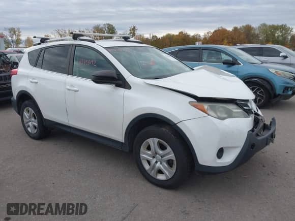 2015 Toyota RAV4 LE with VIN 2T3BFREV1FW261836, listed as a IAAI auction lot 43438192 with 162,574 mi miles and . Bid and sale history available at DreamBid. Image 1.