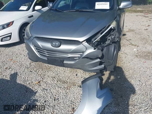 2015 Hyundai Tucson SE с VIN KM8JUCAG1FU020776, выставлен на аукционе IAAI как лот 42529211 с пробегом 102 116 миль миль и . История ставок и продаж доступна на DreamBid. Изображение 6.