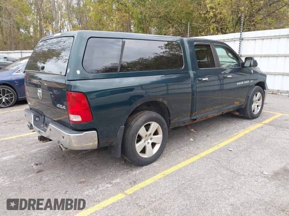 2011 Ram 1500 SLT z VIN 1D7RV1GT6BS662189, wystawiony jako IAAI lot #43499450 z przebiegiem 278 721 mil mil oraz . Historia ofert i sprzedaży dostępna na DreamBid. Obrazek 4.