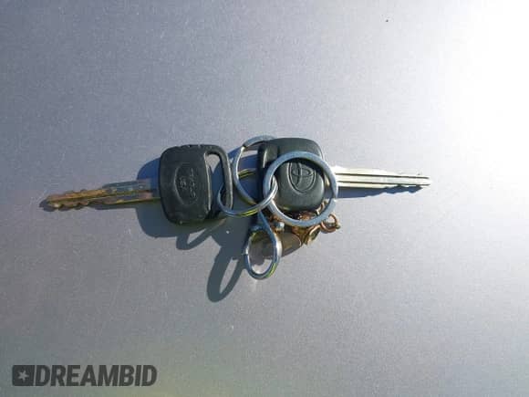 2005 Toyota Camry LE с VIN 4T1BE30K35U025953, выставлен на аукционе IAAI как лот 43386776 с пробегом 257 869 миль миль и . История ставок и продаж доступна на DreamBid. Изображение 11.