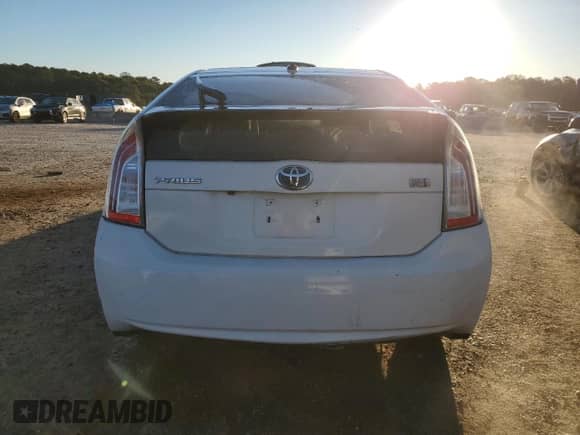2014 Toyota Prius Four with VIN JTDKN3DU2E1828979, listed as a Copart auction lot 86531615 with 168,274 mi miles and Clean title. Bid and sale history available at DreamBid. Image 6.