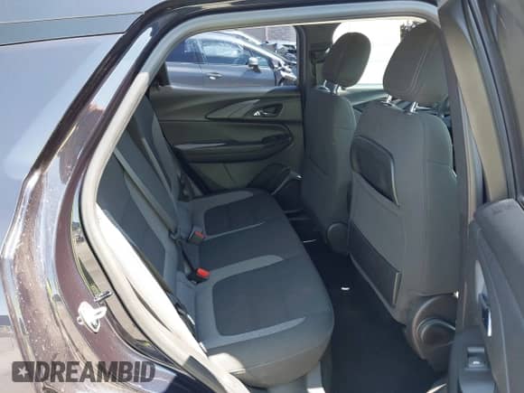 2021 Chevrolet TrailBlazer LS z VIN KL79MMS23MB101736, wystawiony jako IAAI lot #43121509 z przebiegiem 53 946 mil mil oraz . Historia ofert i sprzedaży dostępna na DreamBid. Obrazek 8.