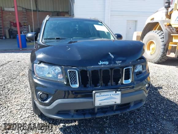 2017 Jeep Compass High Altitude z VIN 1C4NJCEBXHD163046, wystawiony jako IAAI lot #41983669 z przebiegiem 113 668 mil mil oraz . Historia ofert i sprzedaży dostępna na DreamBid. Obrazek 12.