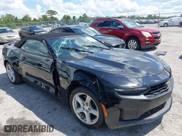 2020 Chevrolet Camaro 1LT with VIN 1G1FB3DS4L0105705, listed as a IAAI auction lot 43210588 with 84,523 mi miles and . Bid and sale history available at DreamBid. Image 1.