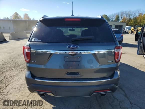 2018 Ford Explorer XLT с VIN 1FM5K8D82JGA75236, выставлен на аукционе Copart как лот 82488975 с пробегом 126 417 миль миль и Чистый • Clean title. История ставок и продаж доступна на DreamBid. Изображение 6.