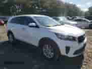2019 Kia Sorento LX with VIN 5XYPG4A58KG512257, listed as a Copart auction lot 81467705 with 170,912 mi miles and Clean title. Bid and sale history available at DreamBid. Image 4.