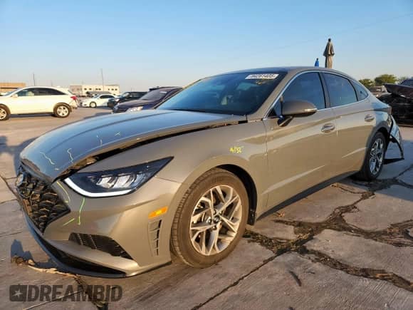 2022 Hyundai Sonata SEL с VIN KMHL14JA4NA230212, выставлен на аукционе Copart как лот 84261405 с пробегом 44 119 миль миль и Списание • Salvage title. История ставок и продаж доступна на DreamBid. Изображение 1.