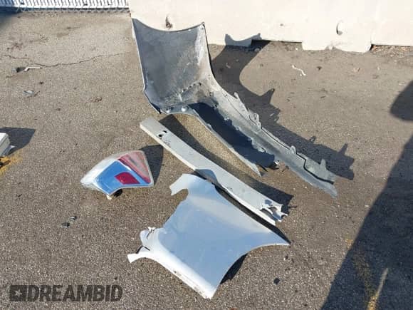 2015 Toyota Prius Two z VIN JTDZN3EU6FJ026238, wystawiony jako IAAI lot #41651401 z przebiegiem 195 037 mil mil oraz . Historia ofert i sprzedaży dostępna na DreamBid. Obrazek 12.