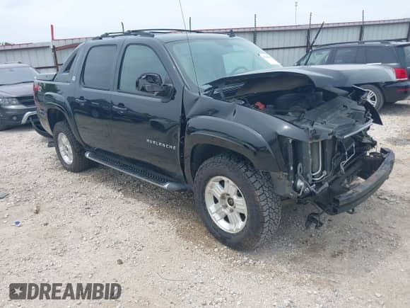 2013 Chevrolet Avalanche LT with VIN 3GNTKFE72DG180591, listed as a IAAI auction lot 42366269 with 165,463 mi miles and . Bid and sale history available at DreamBid. Image 1.