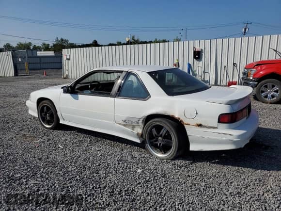 1993 Chevrolet Lumina с VIN 2G1WP14X6P9137925, выставлен на аукционе Copart как лот 68104355 с пробегом 62 482 миль миль и Списание • Salvage title. История ставок и продаж доступна на DreamBid. Изображение 2.