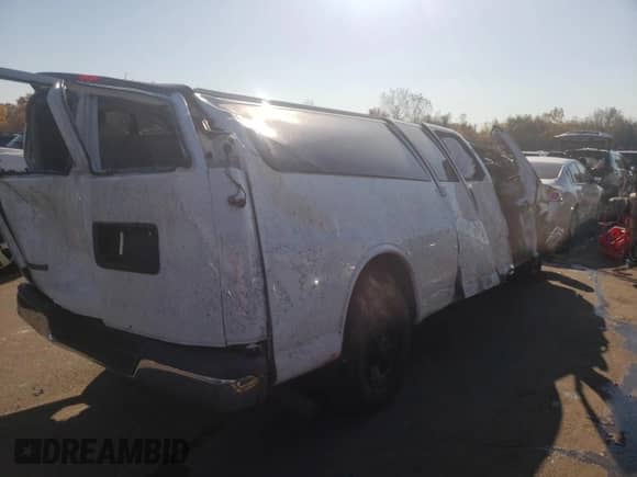 2013 Chevrolet Express Passenger LT с VIN 1GAZG1FGXD1164040, выставлен на аукционе Copart как лот 77002594 с пробегом Не указан миль и Списание • Salvage title. История ставок и продаж доступна на DreamBid. Изображение 3.