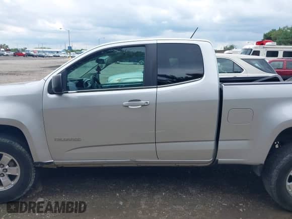 2018 Chevrolet Colorado 2WD Work Truck with VIN 1GCHSBEA4J1130823, listed as a IAAI auction lot 42792078 with 123,477 mi miles and . Bid and sale history available at DreamBid. Image 15.