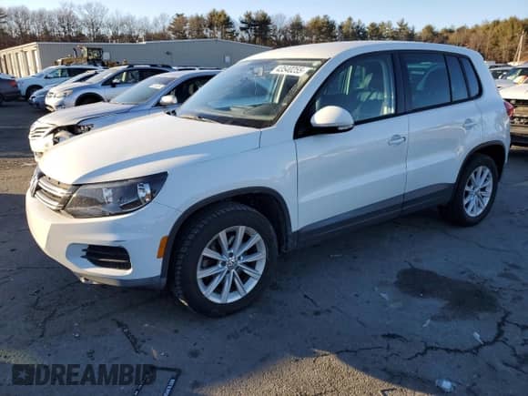 2014 Volkswagen Tiguan SEL z VIN WVGAV3AX4EW626475, wystawiony jako Copart lot #43540255 z przebiegiem 84 057 mil mil oraz Nie do naprawy • Non repairable. Historia ofert i sprzedaży dostępna na DreamBid. Obrazek 1.