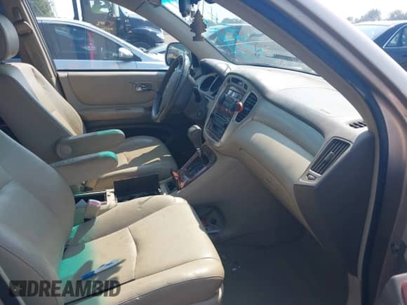 2004 Toyota Highlander с VIN JTEEP21A040003678, выставлен на аукционе IAAI как лот 42899543 с пробегом 297 138 миль миль и . История ставок и продаж доступна на DreamBid. Изображение 5.