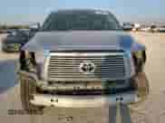 2012 Toyota Tundra Limited z VIN 5TFSY5F18CX132627, wystawiony jako Copart lot #75347174 z przebiegiem 160 032 mil mil oraz Szkoda całkowita • Salvage title. Historia ofert i sprzedaży dostępna na DreamBid. Obrazek 5.