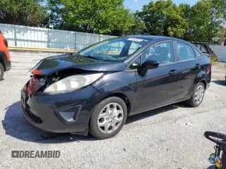 2013 Ford Fiesta S with VIN 3FADP4AJ5DM122907, listed as a Copart auction lot 70484555 with 168,932 mi miles and Salvage title. Bid and sale history available at DreamBid. Image 1.