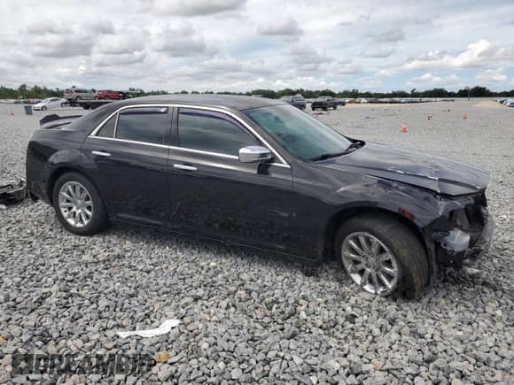 2014 Chrysler 300 C z VIN 2C3CCAET2EH171367, wystawiony jako Copart lot #81025835 z przebiegiem 111 691 mil mil oraz Szkoda całkowita • Salvage title. Historia ofert i sprzedaży dostępna na DreamBid. Obrazek 4.