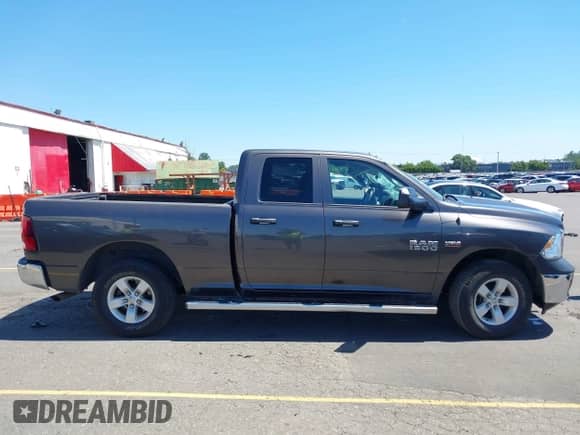 2014 Ram 1500 Express z VIN 1C6RR7FT2ES242928, wystawiony jako IAAI lot #42627180 z przebiegiem 110 674 mil mil oraz . Historia ofert i sprzedaży dostępna na DreamBid. Obrazek 13.