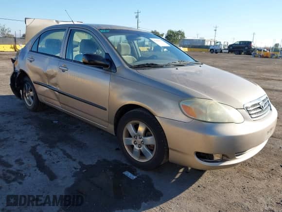 2005 Toyota Corolla CE z VIN 1NXBR32E15Z386562, wystawiony jako IAAI lot #43466035 z przebiegiem 266 025 mil mil oraz . Historia ofert i sprzedaży dostępna na DreamBid. Obrazek 1.