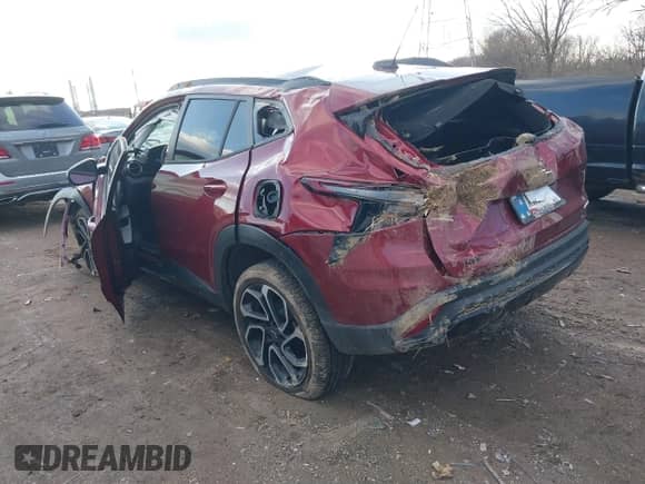 2025 Chevrolet Trax 2RS z VIN KL77LJEP7SC129434, wystawiony jako IAAI lot #41216902 z przebiegiem 955 mil mil oraz . Historia ofert i sprzedaży dostępna na DreamBid. Obrazek 3.