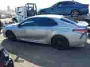 2019 Toyota Camry SE z VIN 4T1B11HK0KU271598, wystawiony jako IAAI lot #43243266 z przebiegiem 113 881 mil mil oraz . Historia ofert i sprzedaży dostępna na DreamBid. Obrazek 14.