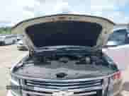 2018 Chevrolet Suburban Premier z VIN 1GNSKJKC6JR402075, wystawiony jako IAAI lot #42124796 z przebiegiem 156 900 mil mil oraz . Historia ofert i sprzedaży dostępna na DreamBid. Obrazek 10.