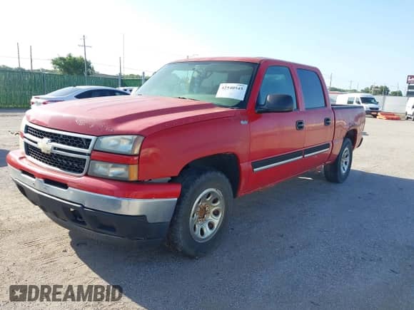 2007 Chevrolet Silverado 1500 LS с VIN 2GCEK13V671100471, выставлен на аукционе IAAI как лот 42540545 с пробегом Не указан миль и . История ставок и продаж доступна на DreamBid. Изображение 17.