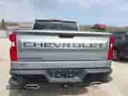 2024 Chevrolet Silverado 1500 LT Trail Boss z VIN 3GCUDFED3RG430280, wystawiony jako IAAI lot #42136924 z przebiegiem 2 261 mil mil oraz . Historia ofert i sprzedaży dostępna na DreamBid. Obrazek 16.