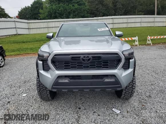 2024 Toyota Tacoma SR5 with VIN 3TYLB5JN8RT060119, listed as a Copart auction lot 83873505 with 25 mi miles and Salvage title. Bid and sale history available at DreamBid. Image 5.