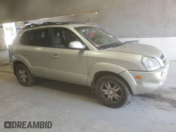 2006 Hyundai Tucson GLS с VIN KM8JN72D16U304191, выставлен на аукционе Copart как лот 70690105 с пробегом 235 859 миль миль и Списание • Salvage title. История ставок и продаж доступна на DreamBid. Изображение 4.