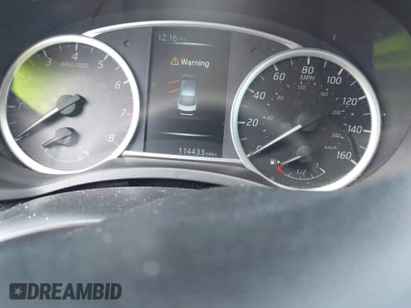 2017 Nissan Sentra SR with VIN 3N1AB7AP1HL675523, listed as a IAAI auction lot 42985946 with 114,433 mi miles and . Bid and sale history available at DreamBid. Image 7.